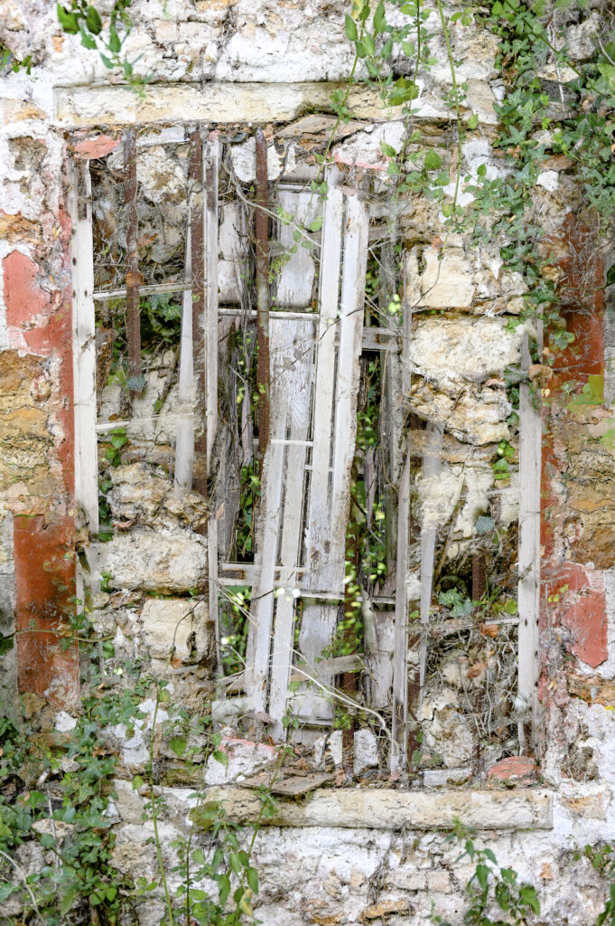 Fenetre-en-ruine